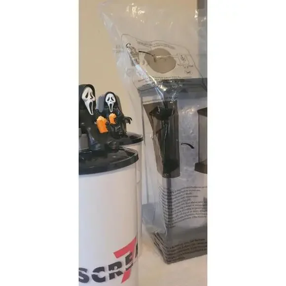 Scream 7 Ghostface Collectable Popcorn Lite Up Bucket 2 Cups With Popcorn Tin - Picture 2 of 9